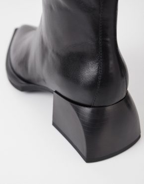 Vivian Boots Black Leather | Womens Vagabond Shoemakers Boots